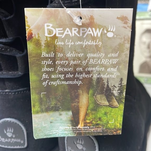 BearPaw Women's Black Reverse Lace-up Boots NWT - Picture 7 of 16